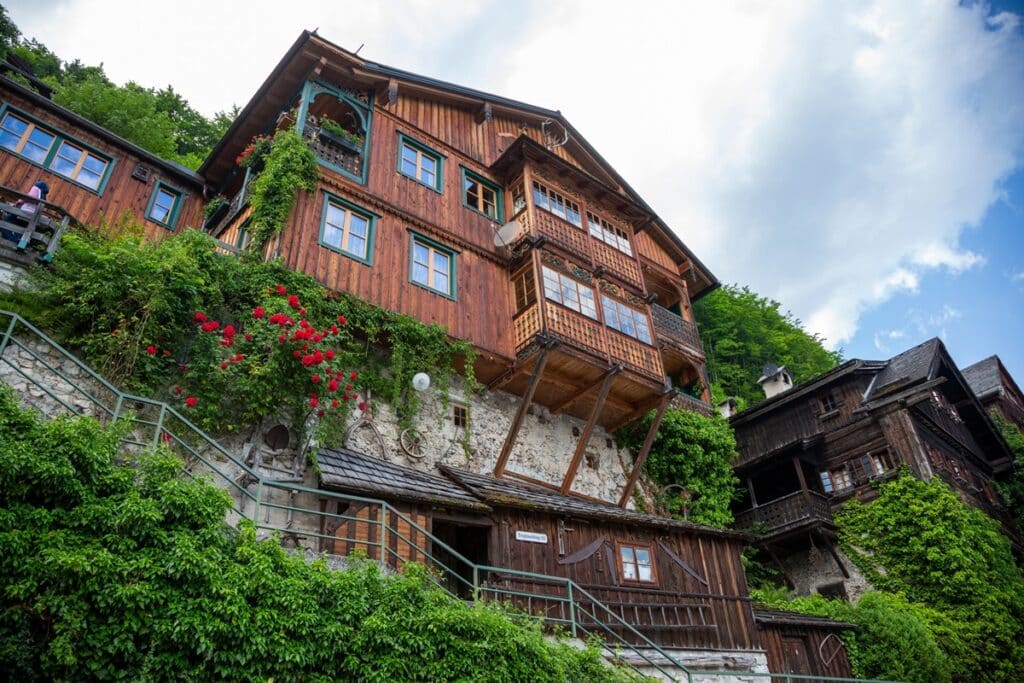 maison bois et pierre à Hallstatt