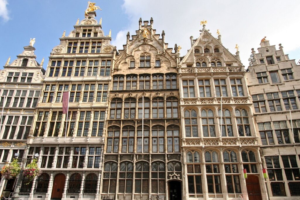 façades maisons de guilde anvers
