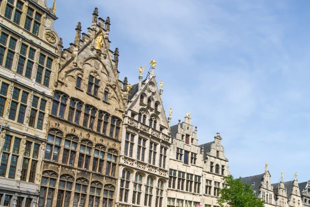 façades maisons de guilde anvers