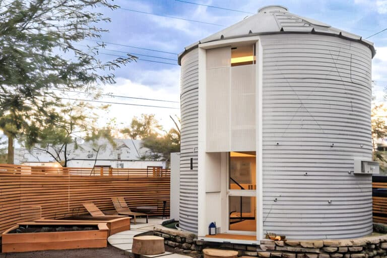 petite maison dans un silo