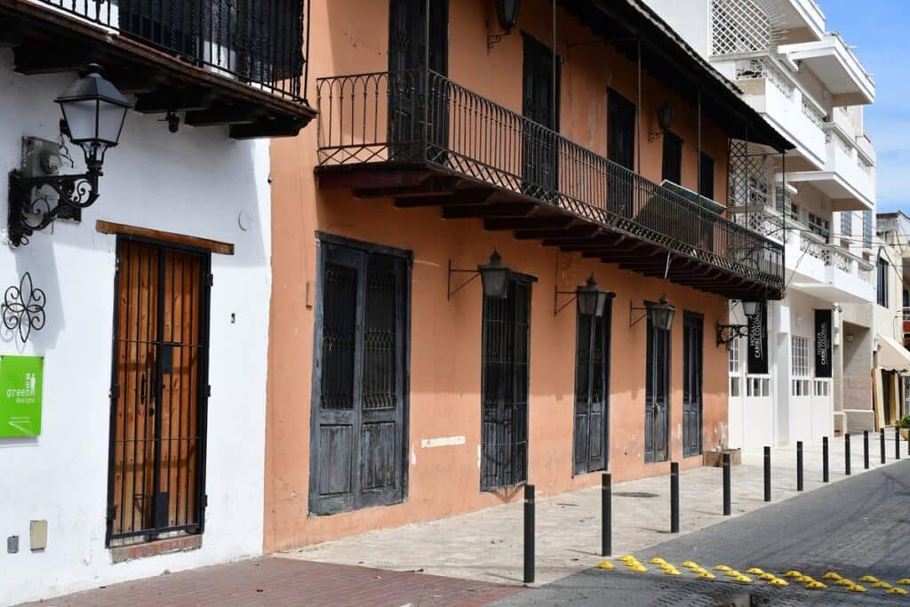 Maisons coloniales à Saint-Domingue