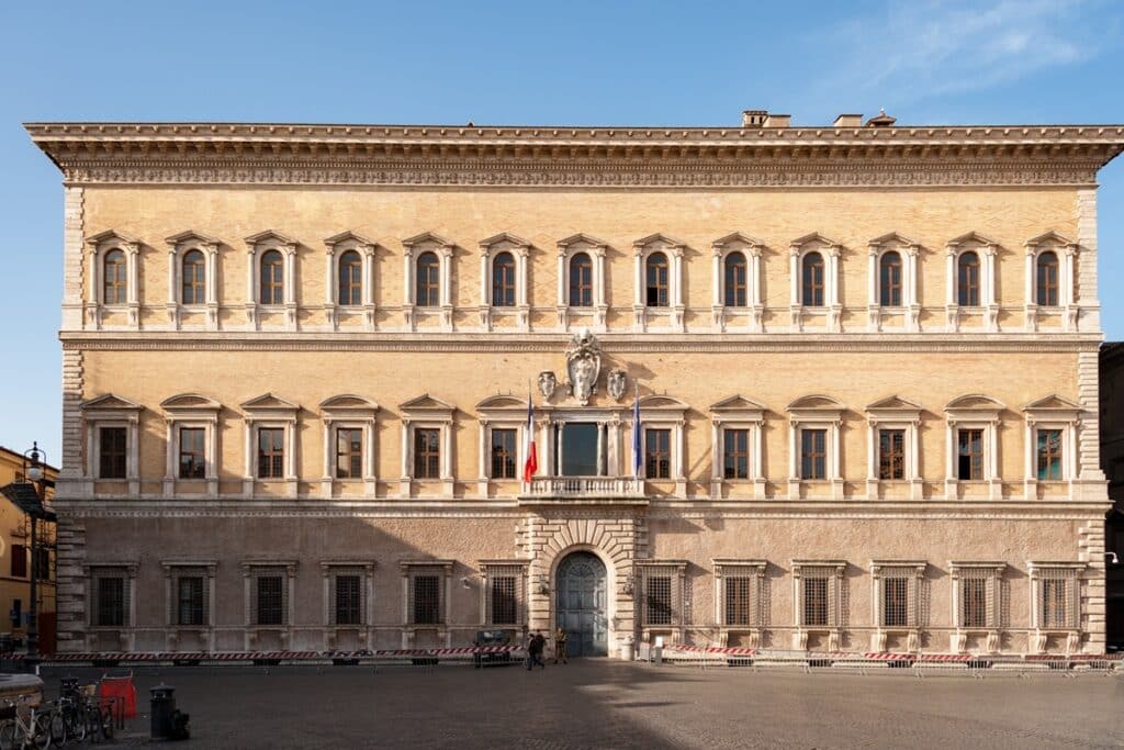 palais Farnese