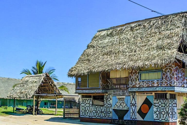 maison traditionnelle du peuple Shipibo-Conibo