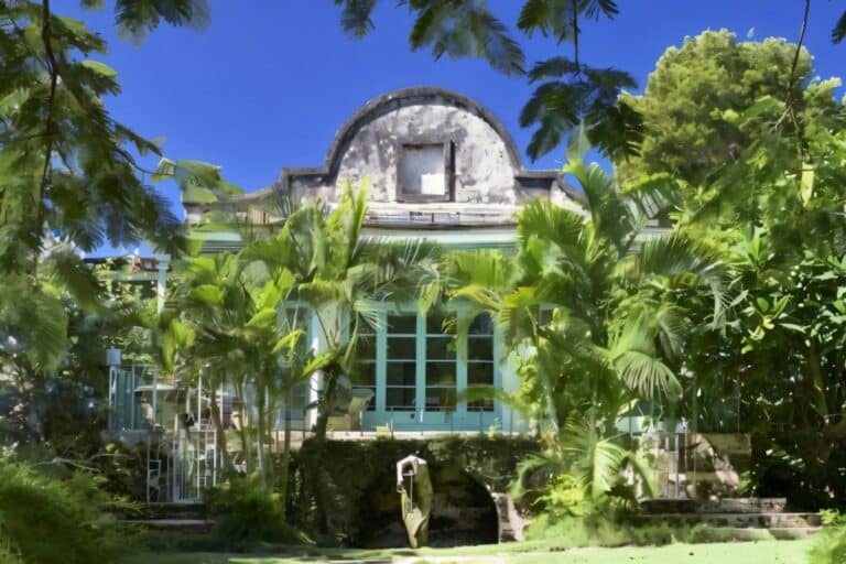 Fustic House
