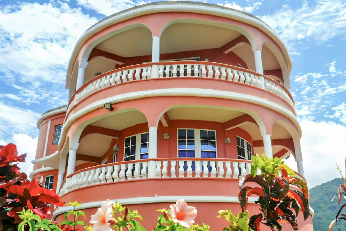 Maison contemporaine à Beau Bois