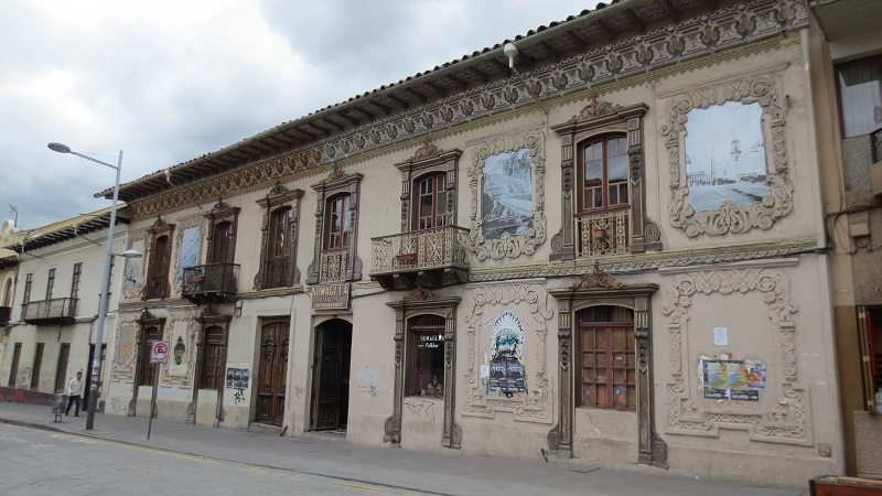 maison coloniale cuenca