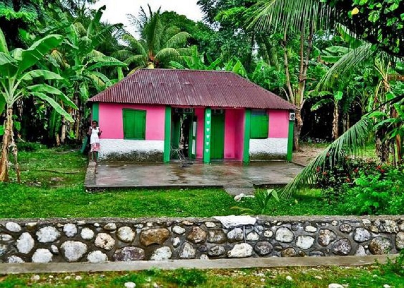 maison colorée haiti 