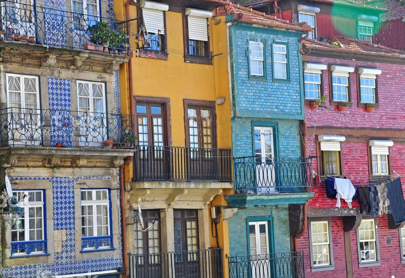 maisons colorées porto