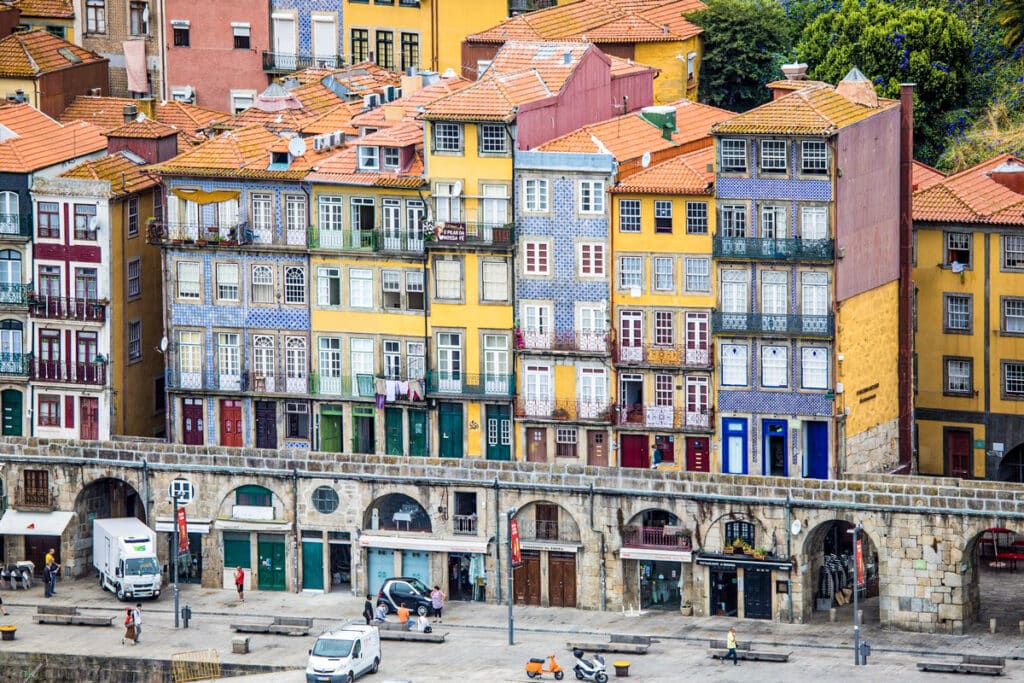 maisons étroites à Porto