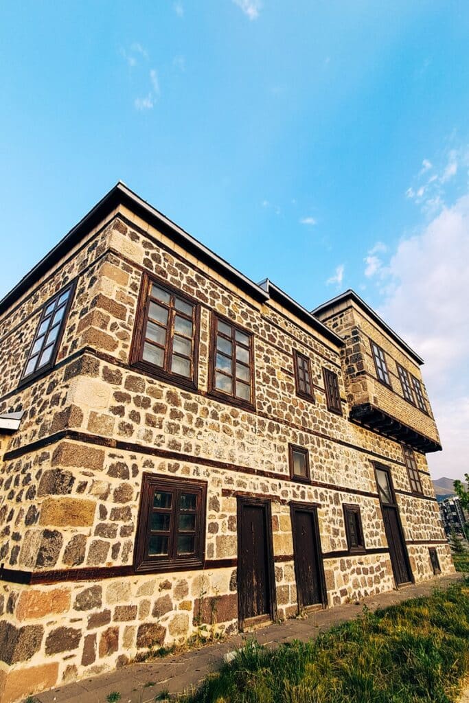 maisons en pierre d'Erzurum