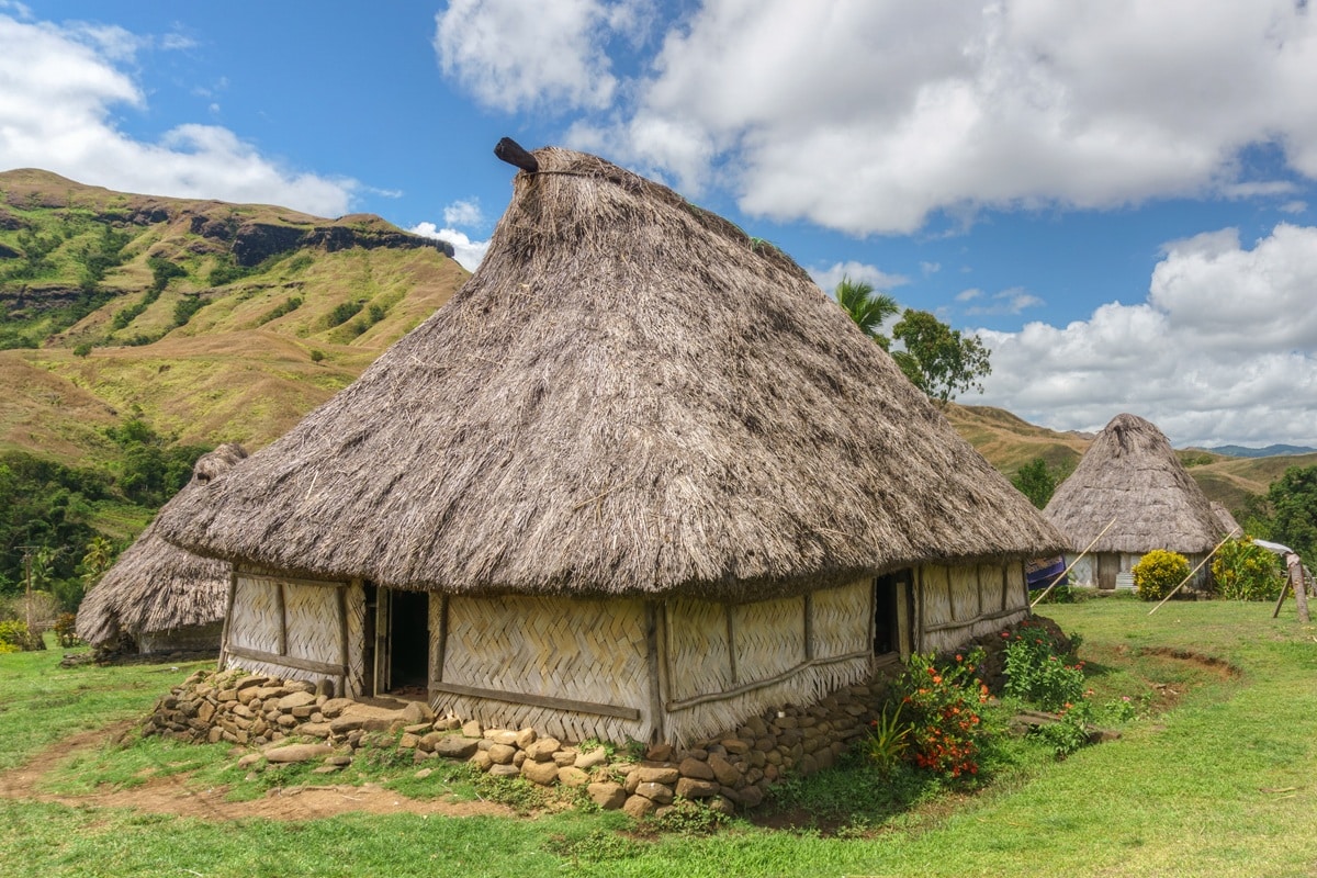 Bure traditionnelle des Fidji