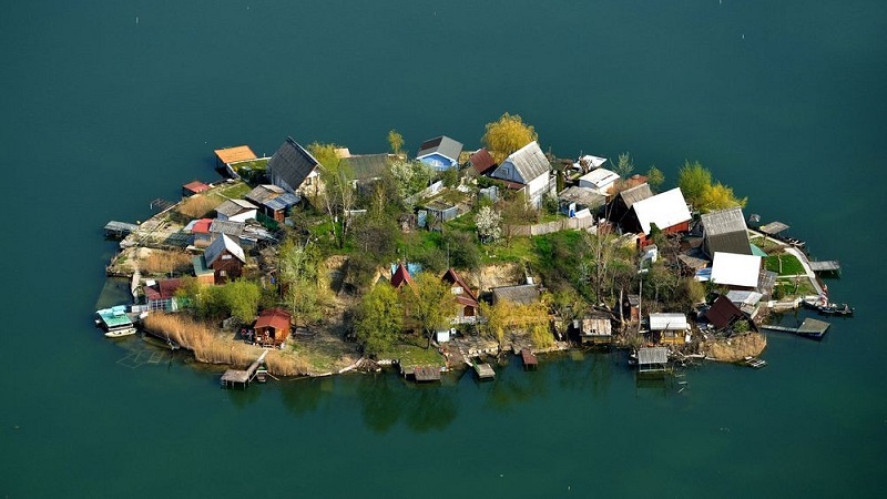 maisons lac Kavicsos