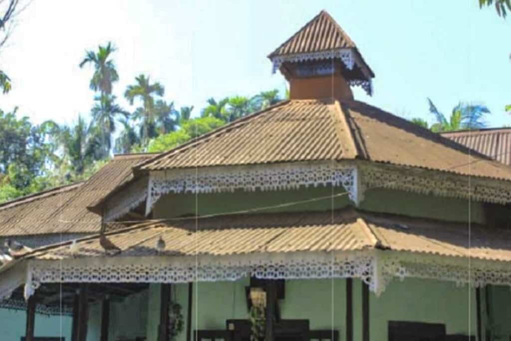 toiture maison bangla baton