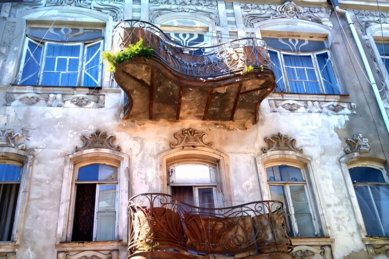 Un appartement contemporain dans une maison historique de Tbilissi