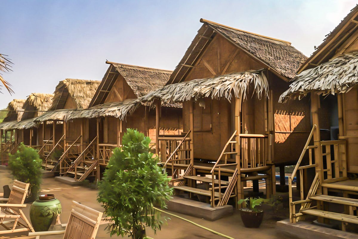 Bamboo House : un village de maisons en bambou au Myanmar