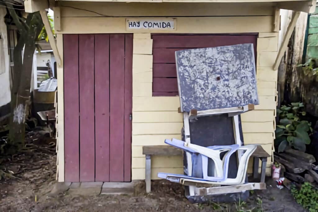 maison en bois en Guinée Équatoriale