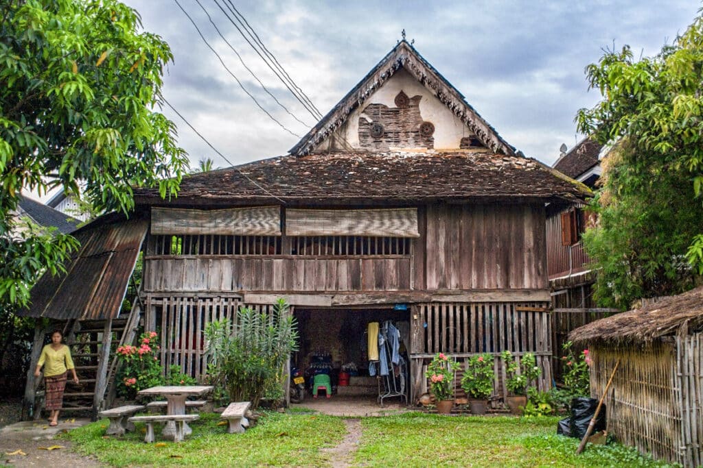 maison traditionnelle en bois de Luang Prabang