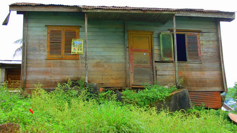 maison bois guinée equatoriale