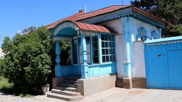 maison traditionnelle karakol