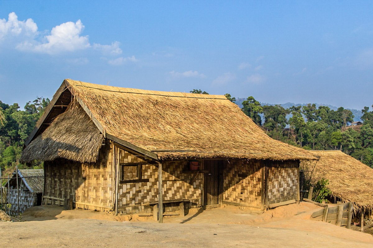 maison rurale en bambou au Myanmar