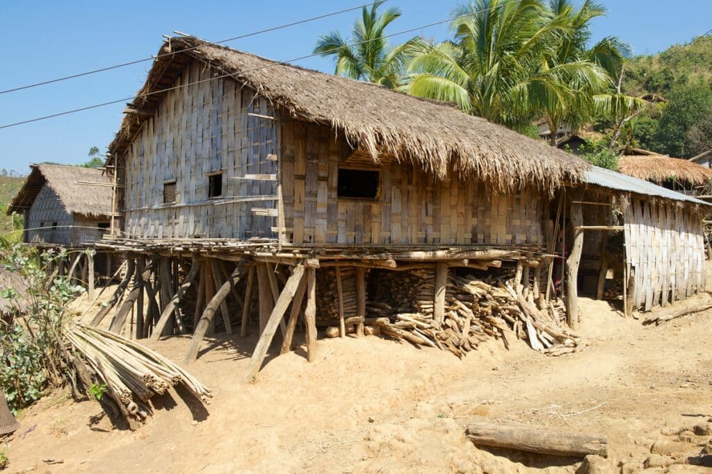 maison en bambou au Bangladesh