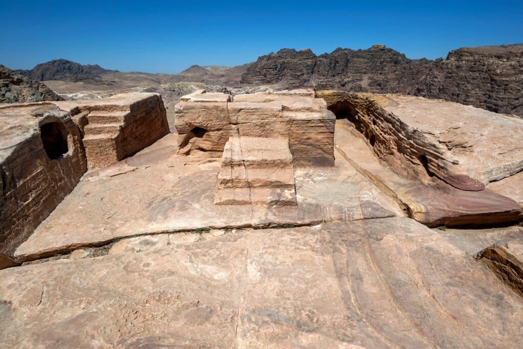 petra haut lieu du sacrifice
