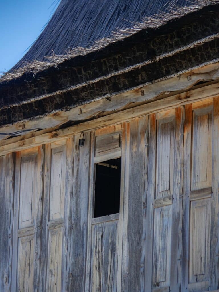 façade bois maison fataluku