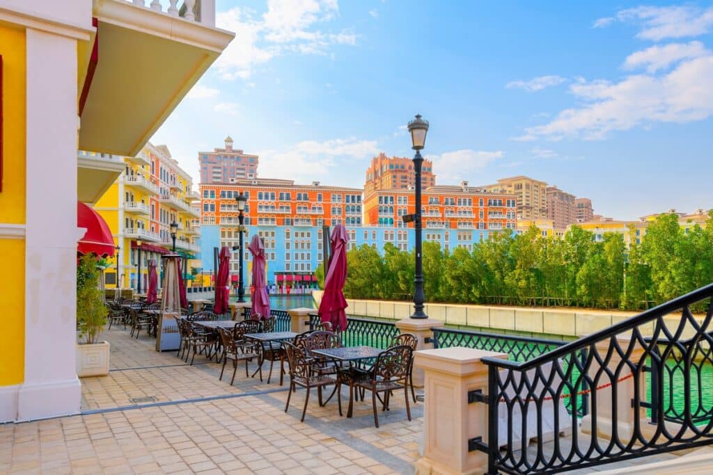 terrasse de bar au Qanat Quartier