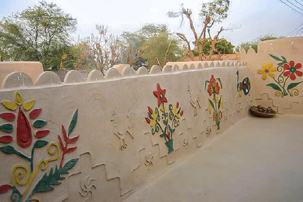 mur en terre coloré Thatta Kedona