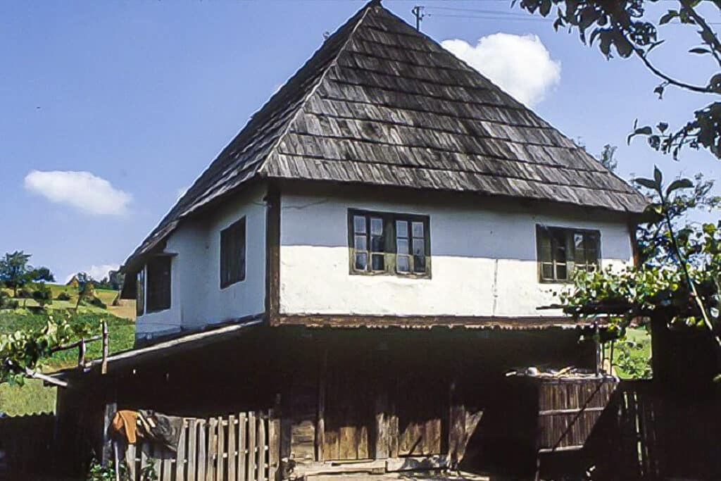 maison traditionnelle bosniaque