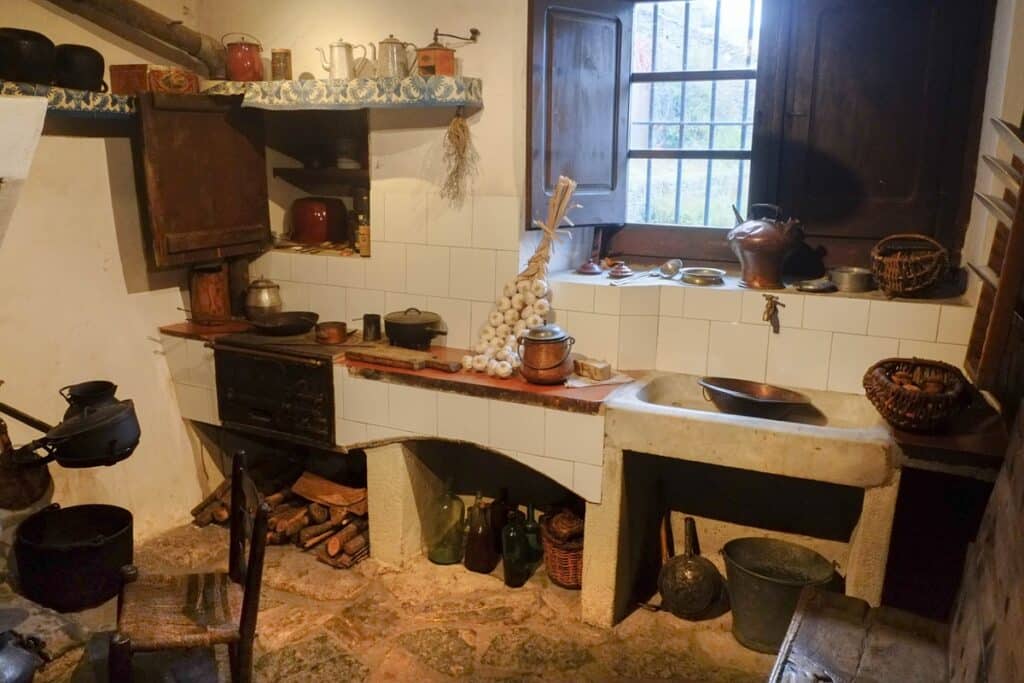 intérieur maison traditionnelle andorre