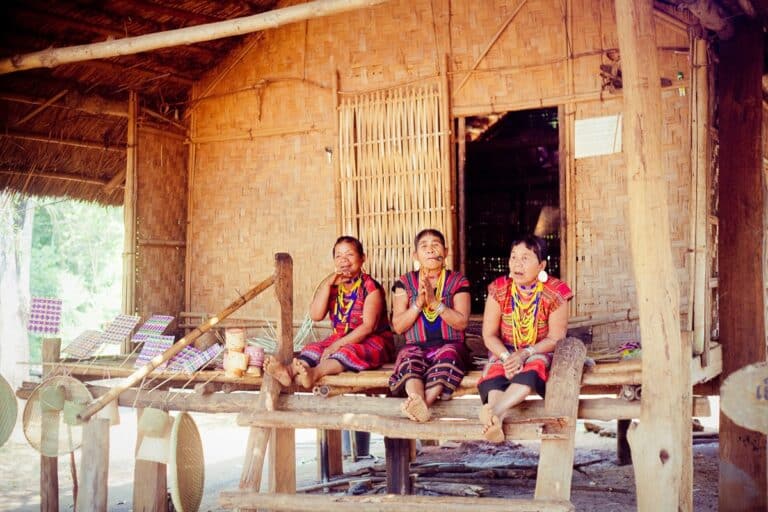 maison alak au laos