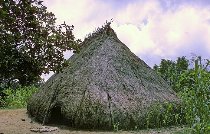 maison traditionnelle bunaq