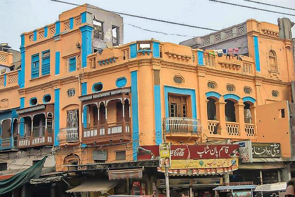 maison colorée au Pakistan