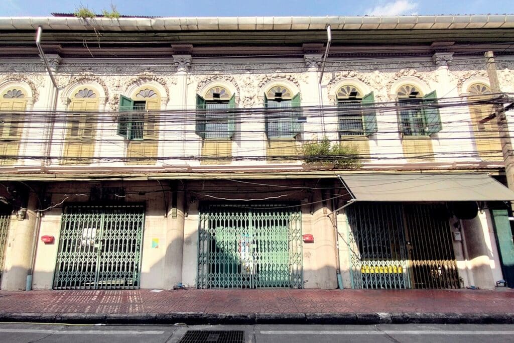 shophouses dans le quartier de Song Wat à Bangkok