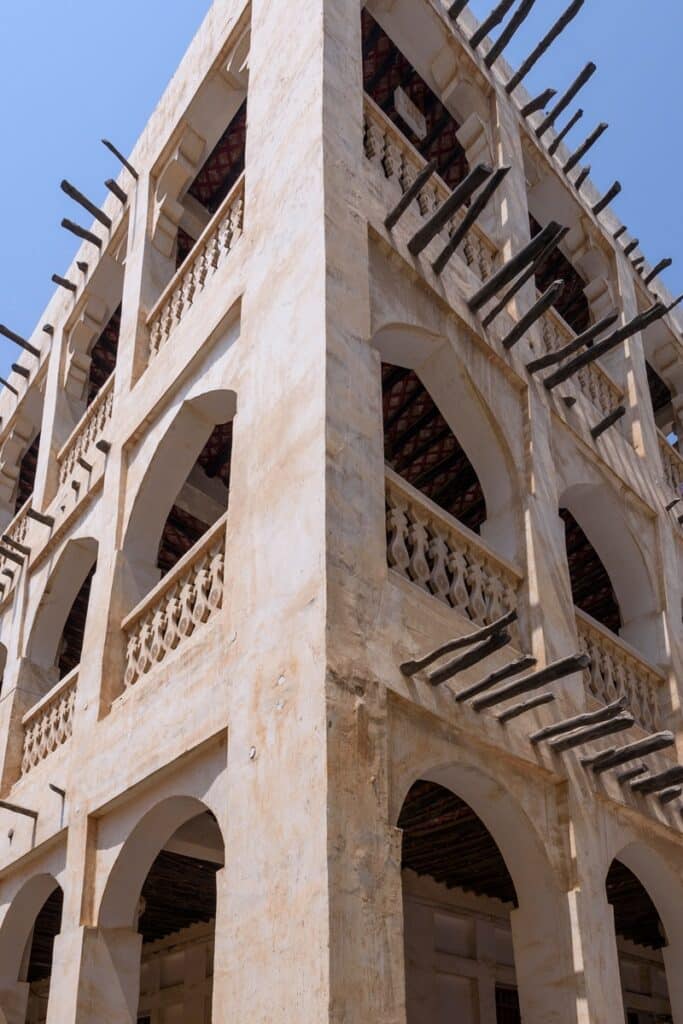 tour à vent dans le vieux Doha