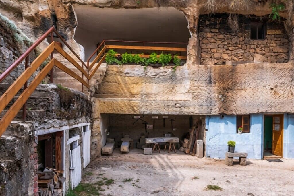 maison troglodyte de Brhlovce