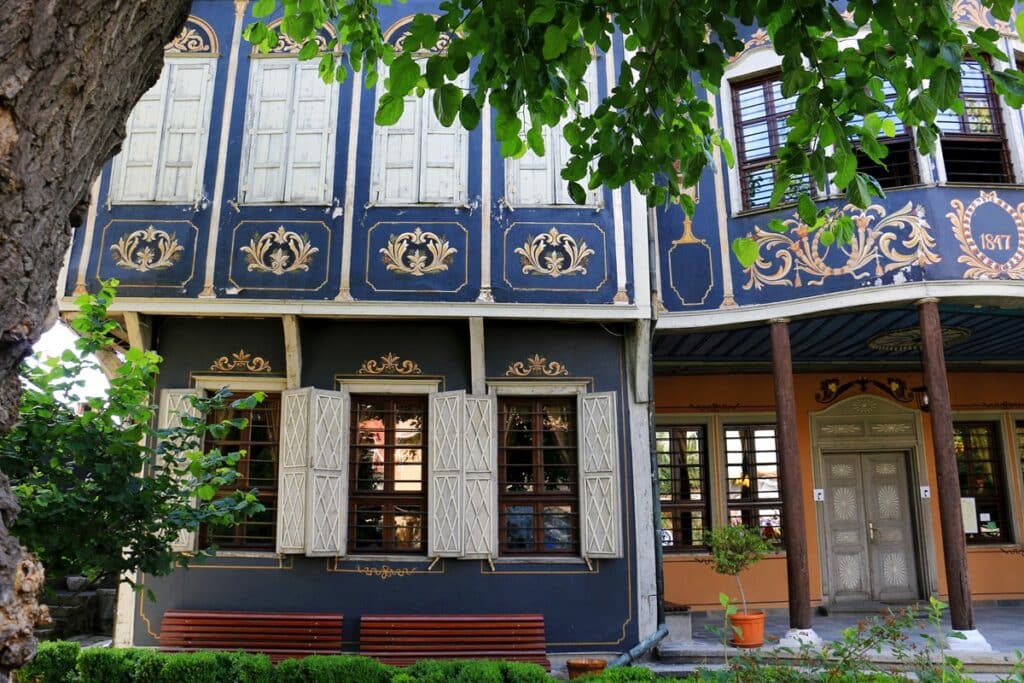 détail façade maison Kuyumdzhioglu
