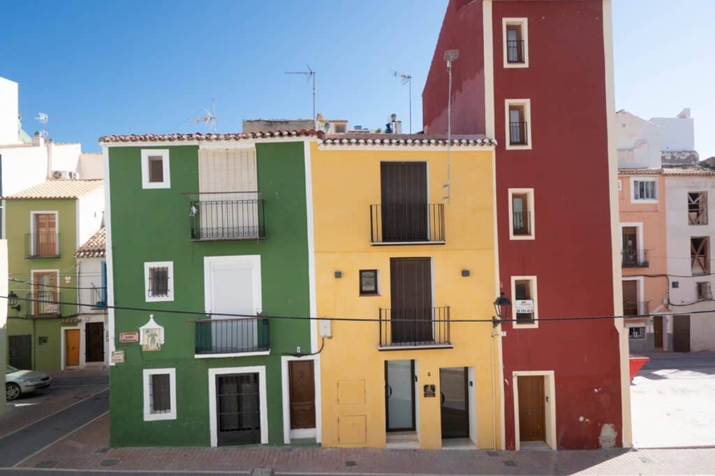 façades colorées à La Vila Joiosa