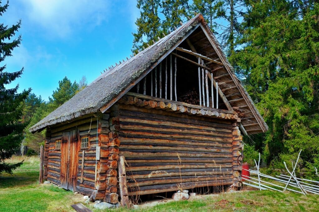 maison en rondins à Mihkli Talumuuseum