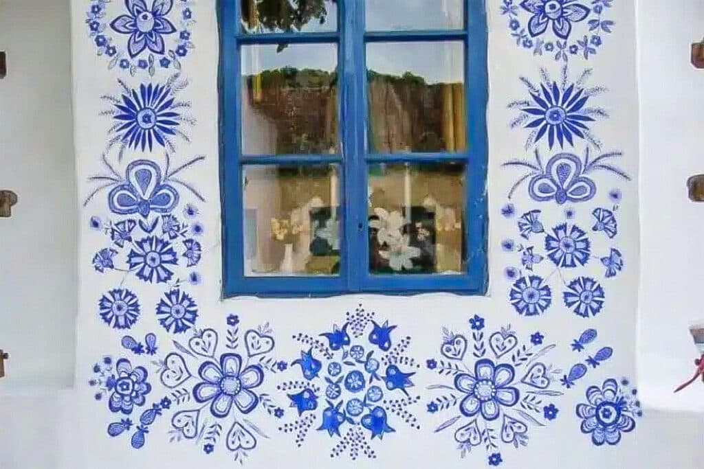 maison peinte de louka