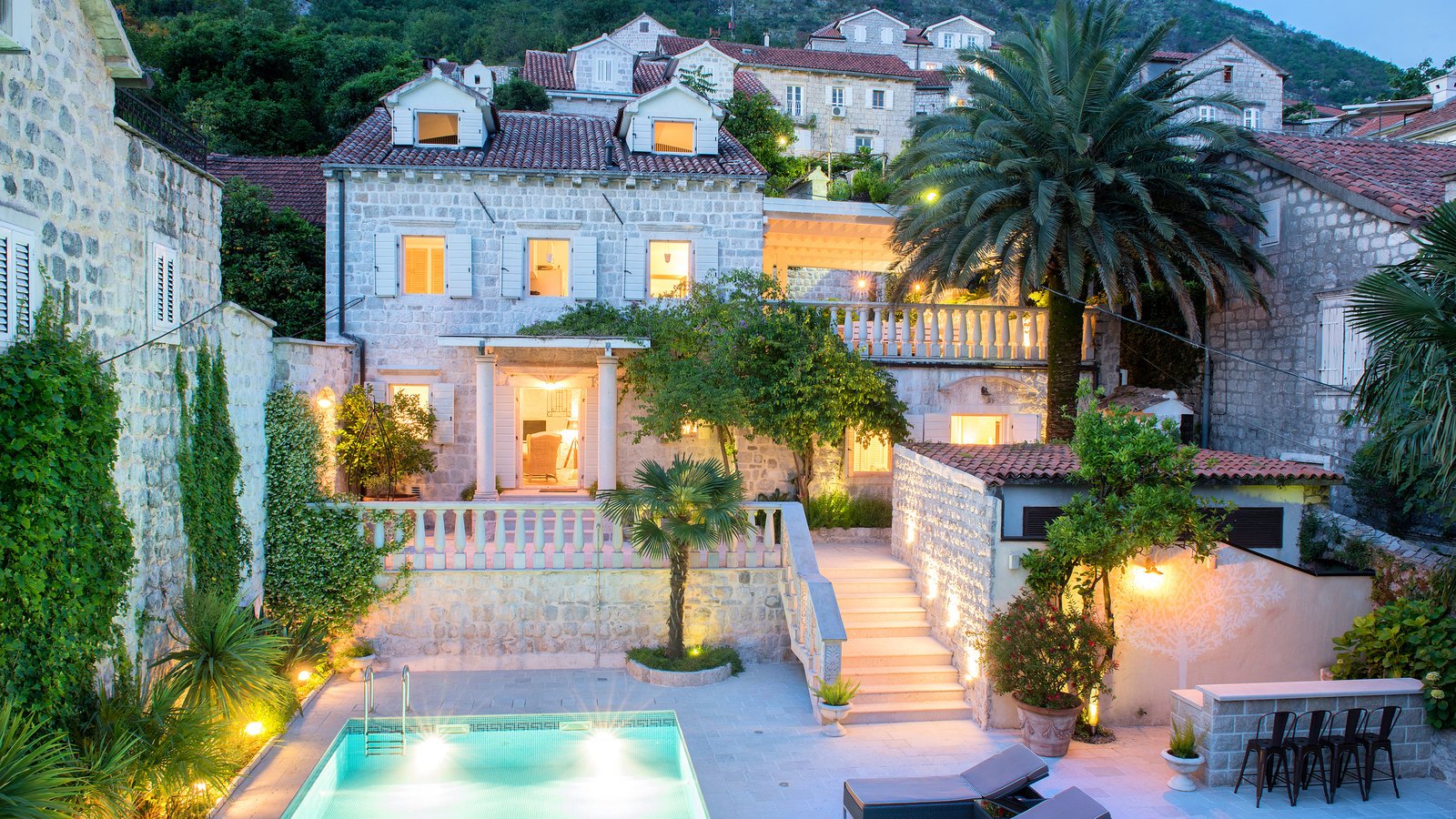 maison pierre montenegro