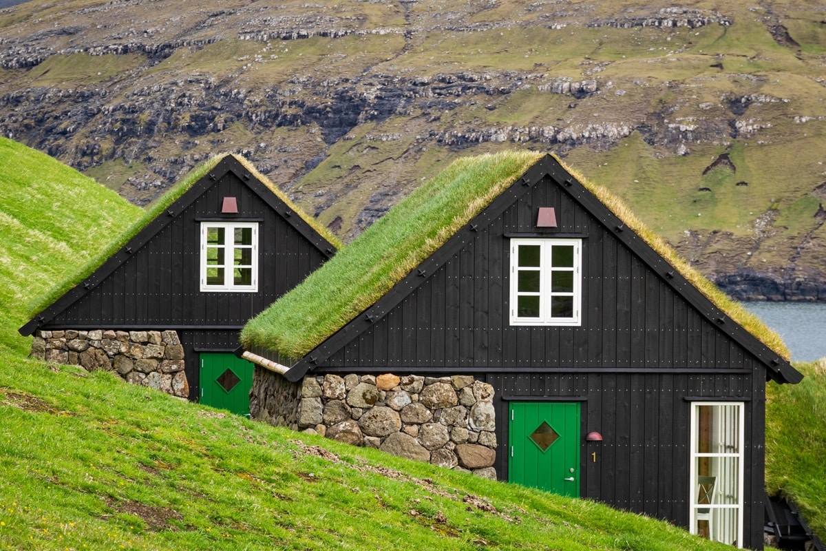 maisons d'herbe aux îles Féroé
