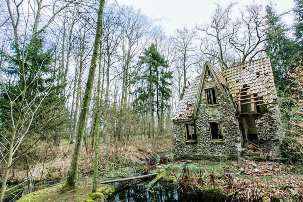 maison pierre danemark abandonnée