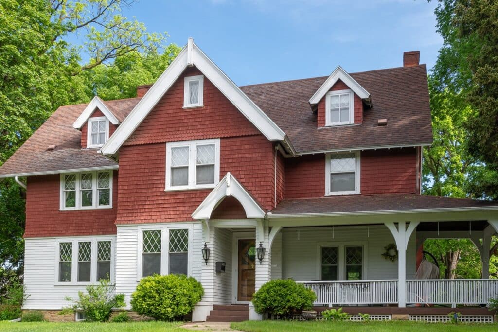 maison avec du rouge de falun à Saint,Paul, Minnesota