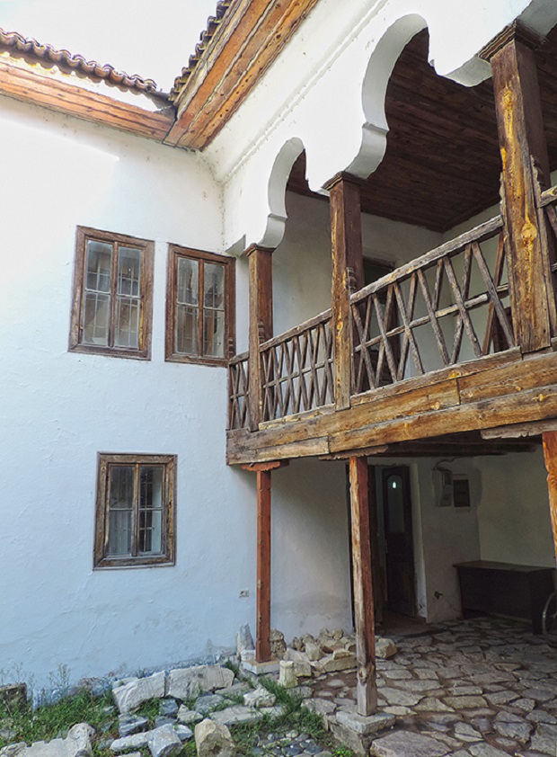 maison traditionnelle albanie