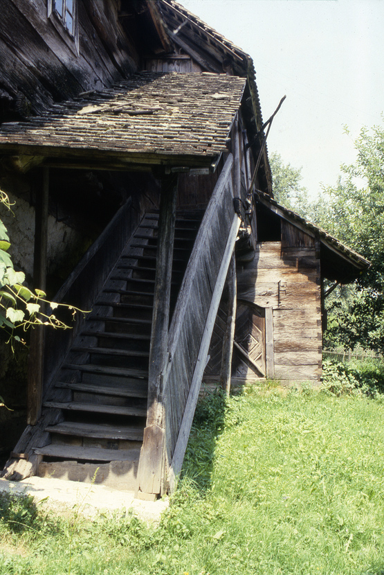 maison traditionnelle bois croatie