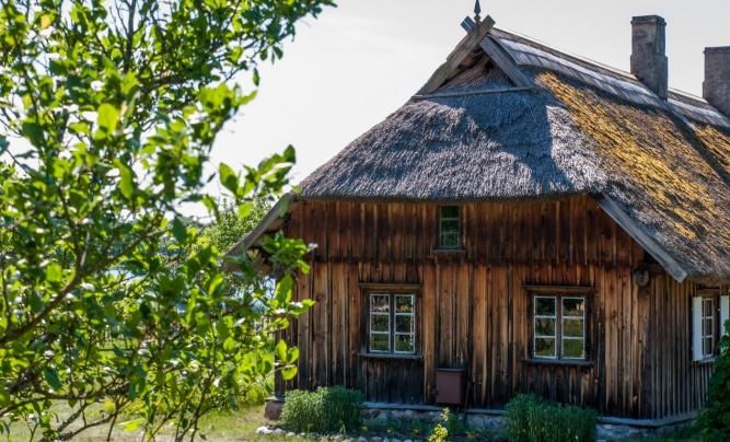 maison traditionnelle lettonie
