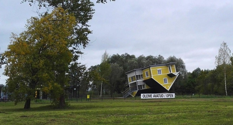maison à l'envers estonie