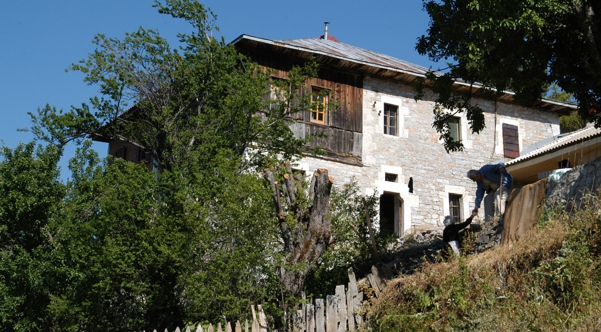 maisons traditionnelles Galitchnik